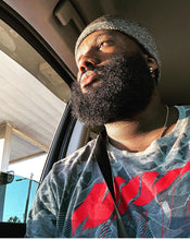 Load image into Gallery viewer, {{Beard Hydrater }} - {{Fayes Beard Bully }} {{ Beard Oil }} - {{ Fayes Beard Bully }} {{ Beard Growth}} - {{ Fayes Beard Bully }}